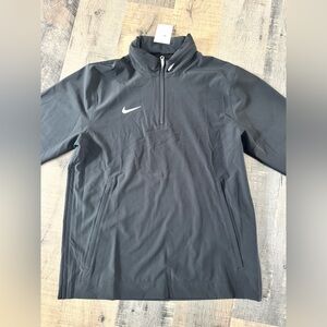 Nike lightweight hooded jacket